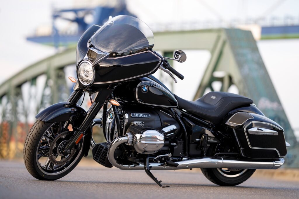Persaingan Baru Kategori Cruiser. BMW R 18 Bagger Model Yang Tampil Garang!