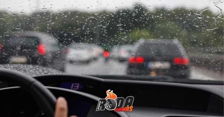 9 Tip Memandu Ketika Hari Hujan