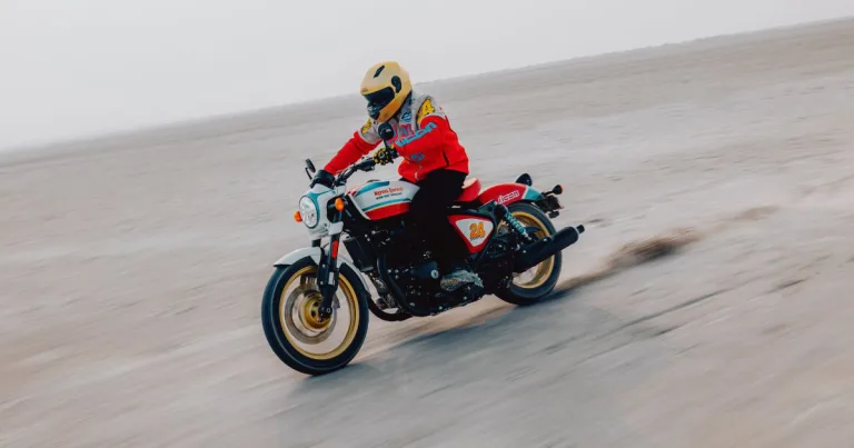 Royal Enfield Lancar Shotgun 650 Edisi Terhad