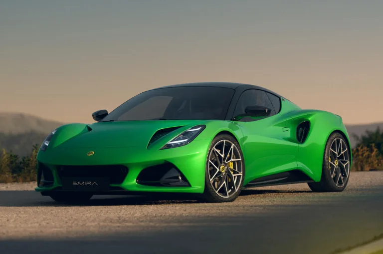 Lotus Emira Dengan Gaya & Teknologi Baharu