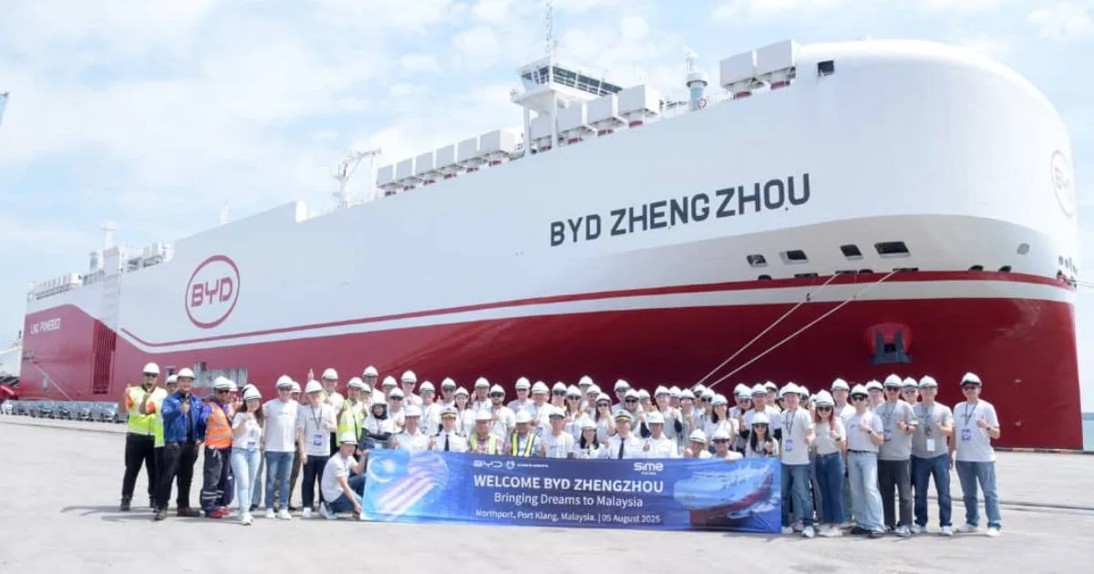 Kapal Pengangkut Khas BYD Zhengzhou Tiba di Malaysia