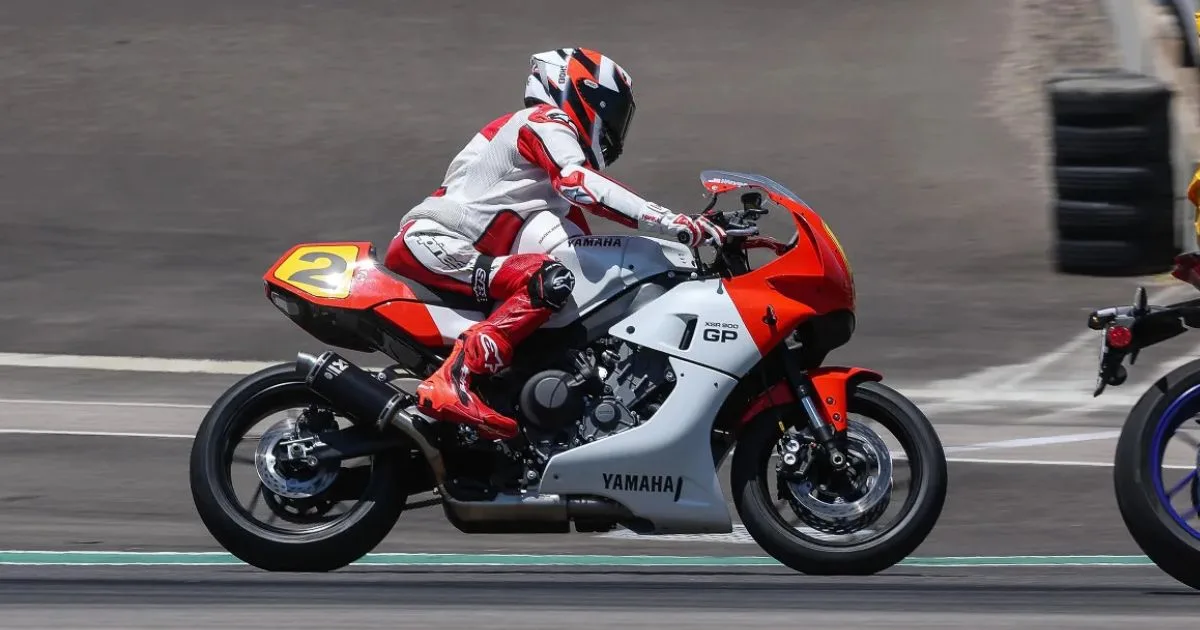 Wayne Rainey Kembali ke Litar Dengan Yamaha XSR900 GP
