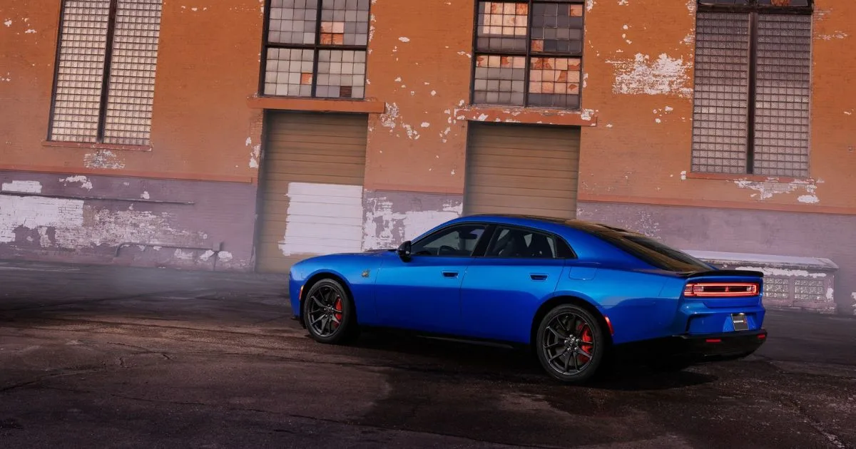 Dodge Charger Daytona EV 2026 Hadir Dengan Varian Empat Pintu