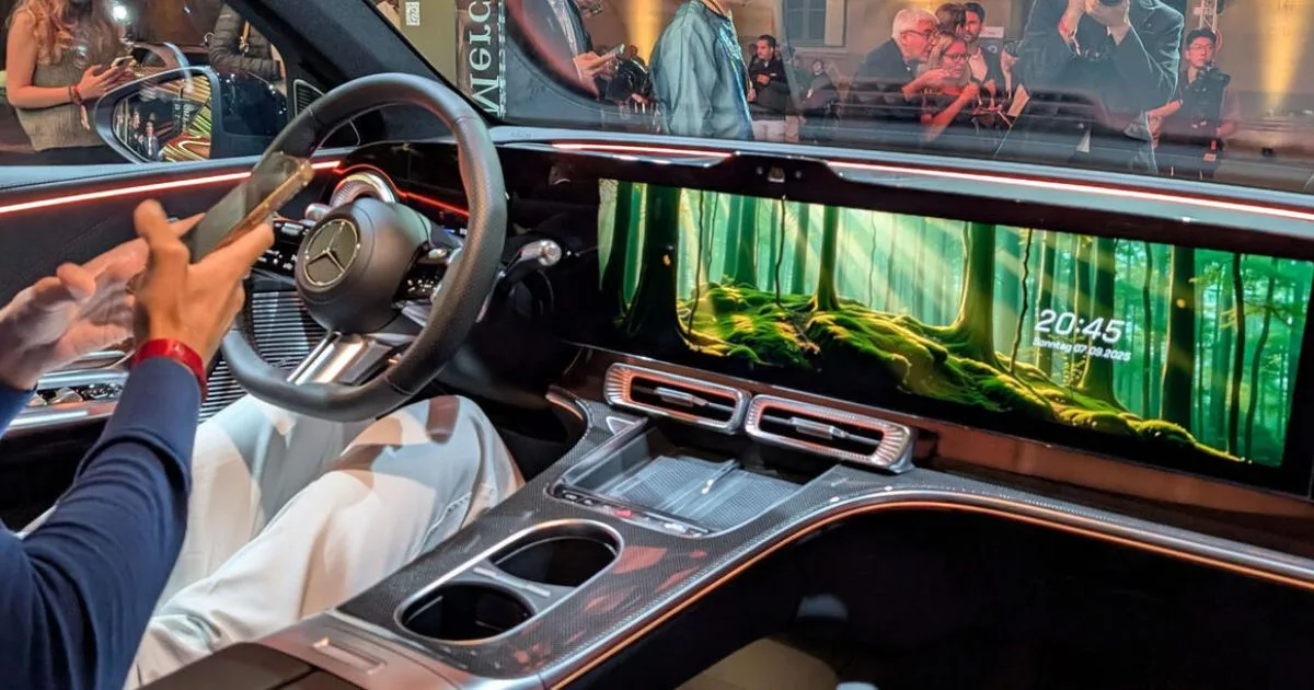 Mercedes-Benz GLC EQ 2026, SUV Elektrik Dengan Paparan Digital 39.1 inci 12 Mercedes-Benz GLC EQ 2026, SUV Elektrik Dengan Paparan Digital 39.1 inci