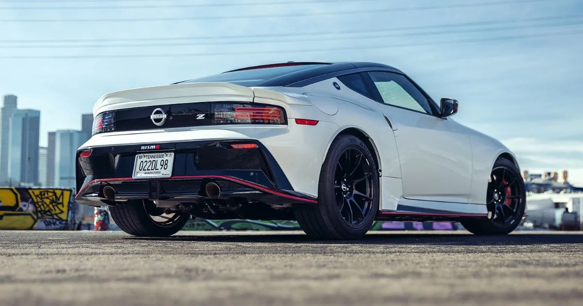 Nissan Z NISMO Akhirnya Ditawarkan dengan Transmisi Manual