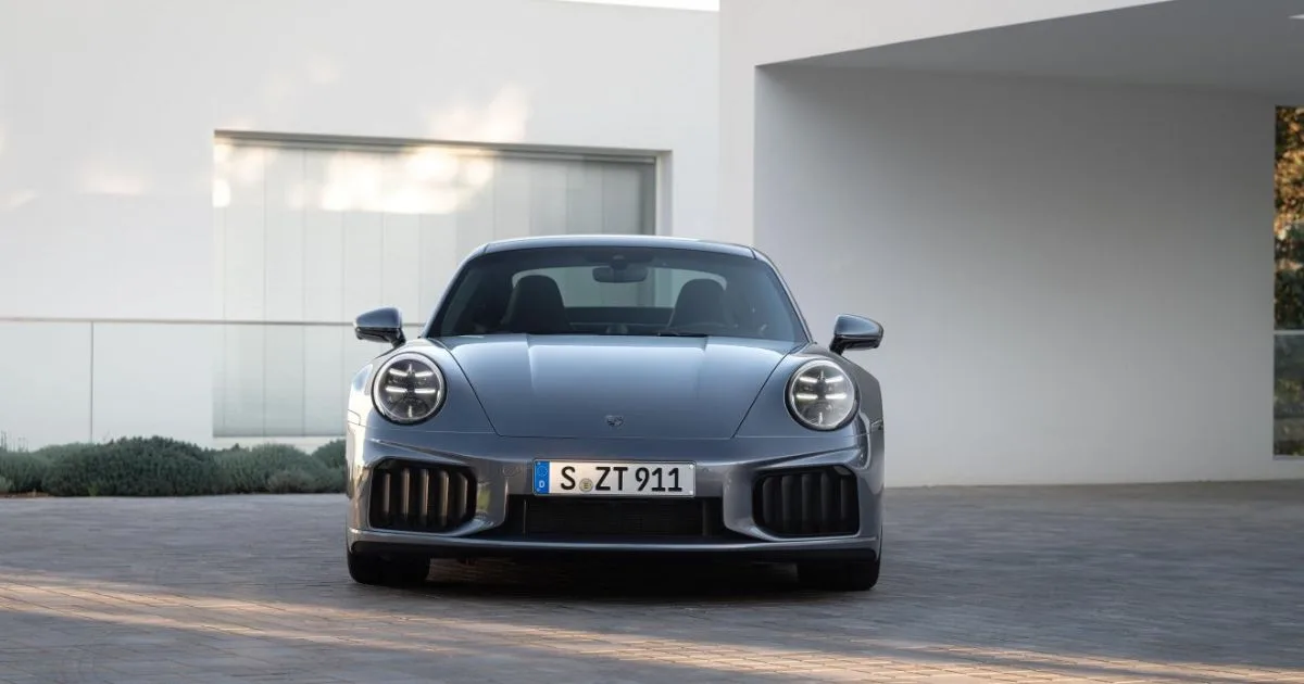 Porsche 911 Turbo S Baharu, 711 PS, T-Hybrid Twin-Turbo 13 Porsche 911 Turbo S Baharu, 711 PS, T-Hybrid Twin-Turbo