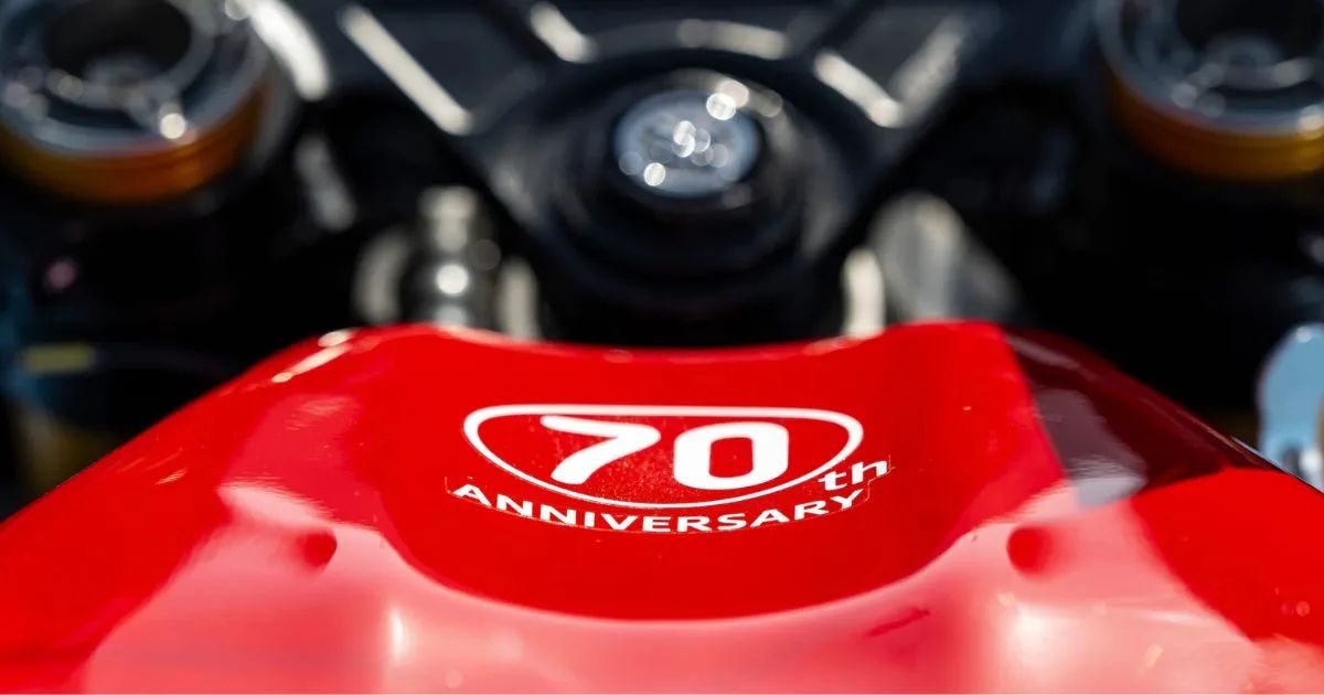 Yamaha Raikan Ulang Tahun Ke-70 dengan Livery Khas di Jerez
