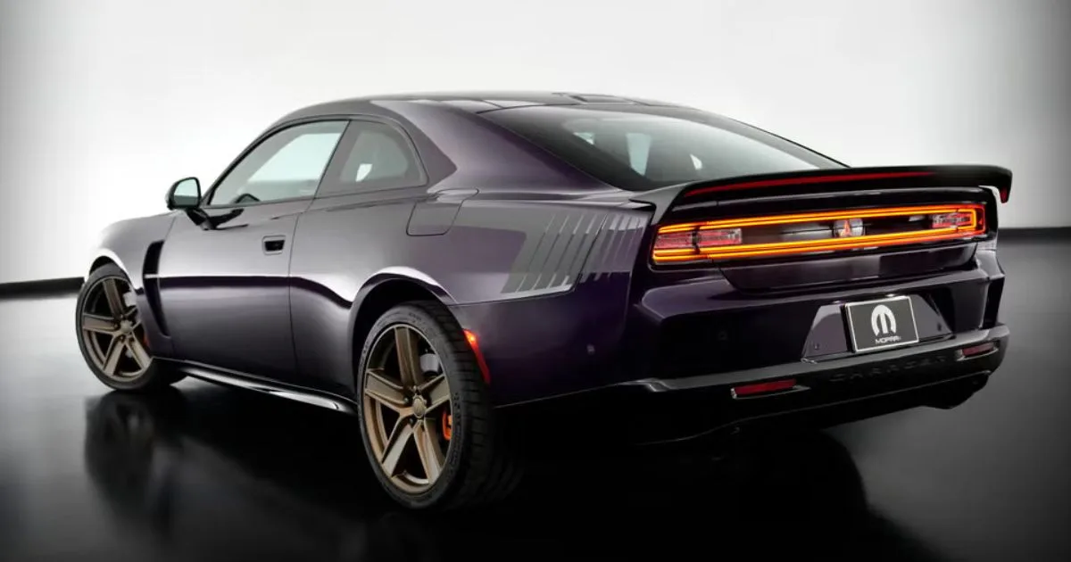 Mopar Pamer Dua Model Konsep di SEMA 2025, Ram 1500 “The Dude” & Dodge Charger “Sixpack”