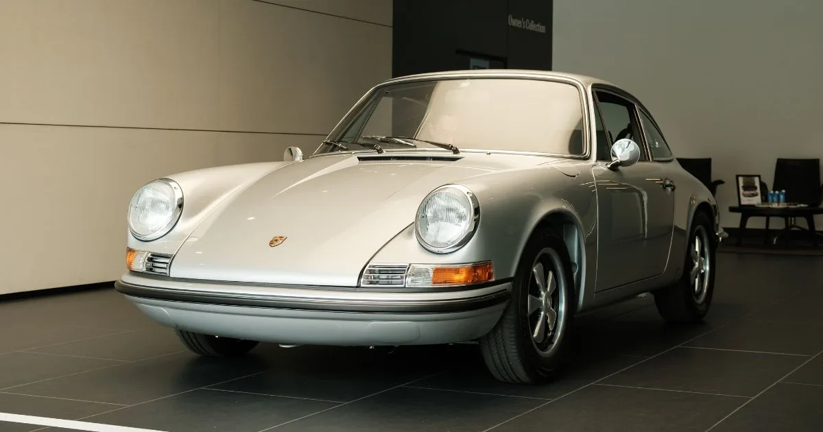 Porsche Centre Johor Bahru Hidupkan Semula Lagenda 911 T Klasik