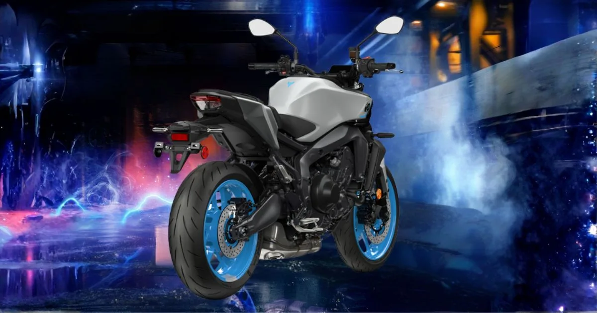Yamaha MT-09 2025 Kini Hadir Dengan Warna Baru Lightning Blue
