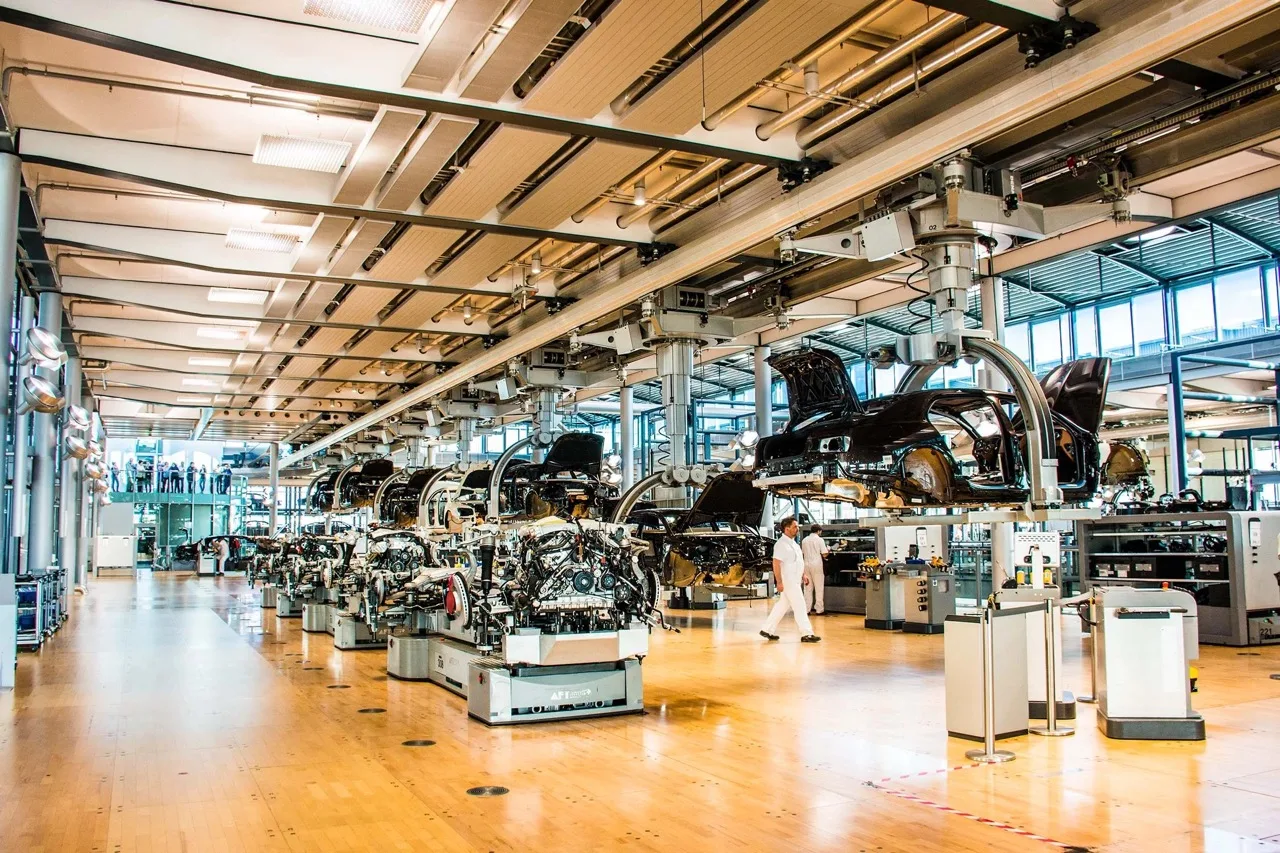 Volkswagen Tutup Kilang Dresden Selepas 88 Tahun Beroperasi 6 Volkswagen Tutup Kilang Dresden Selepas 88 Tahun Beroperasi