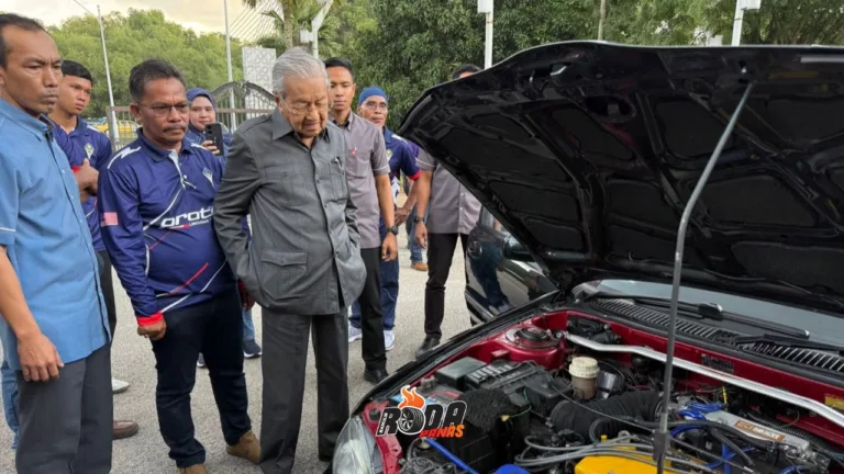Kunjung Hormat Pemilik Proton Limousine dan Executive Ke Atas YABhg Tun Dr Mahathir bin Mohamad