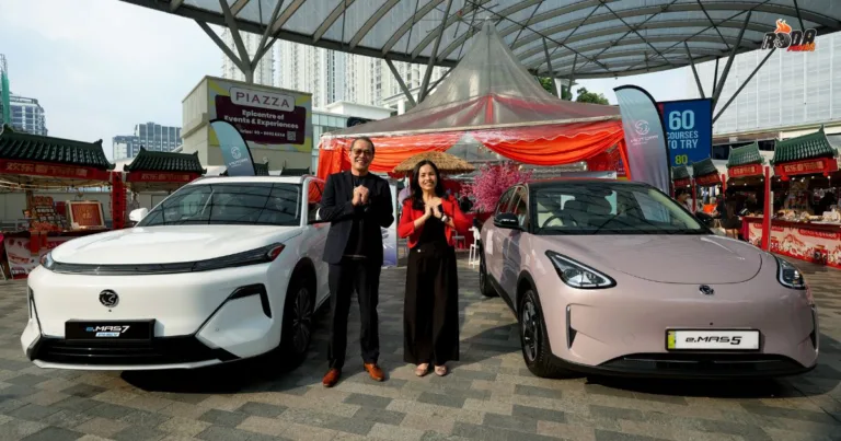 Proton e.MAS 7 PHEV Buat Kemunculan Awal di Pavilion Bukit Jalil