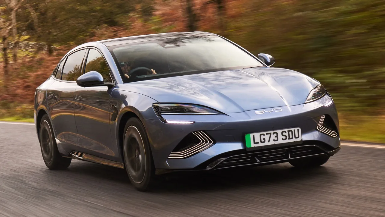 Kelebihan & Kekurangan Kereta Elektrik Yang Anda Perlu Tahu