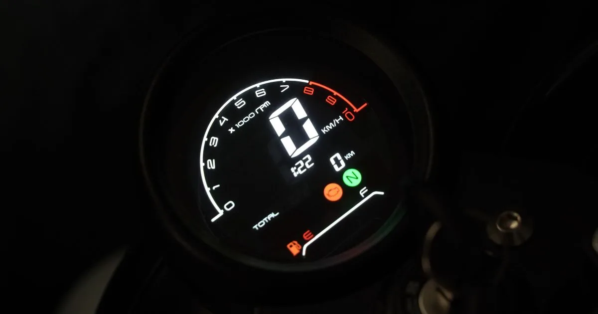 KTNS TT-Classic 150 Dilancar di Malaysia, Harga RM6888 12 KTNS TT-Classic 150 Dilancar di Malaysia, Harga RM6888