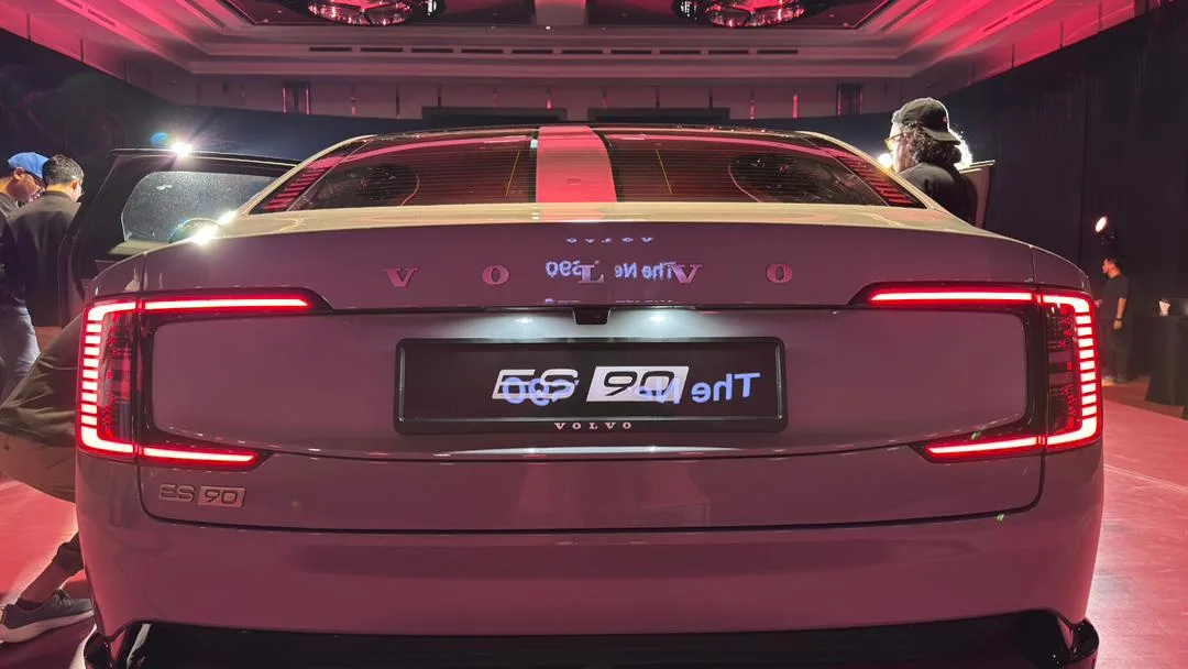 Kempen Selamat Raya with Volvo 2026 Rebat Hingga RM60,000 15 Kempen Selamat Raya with Volvo 2026 Rebat Hingga RM60,000