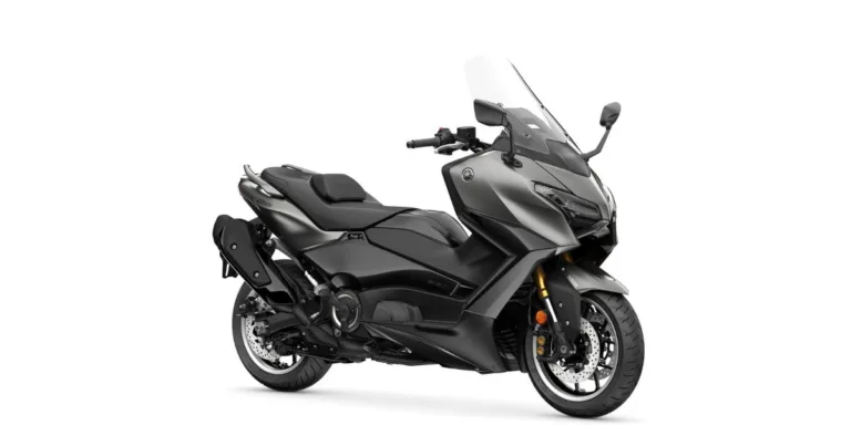 Yamaha TMAX Tech Max 2026 Kini Dalam Warna Baharu Crystal Graphite