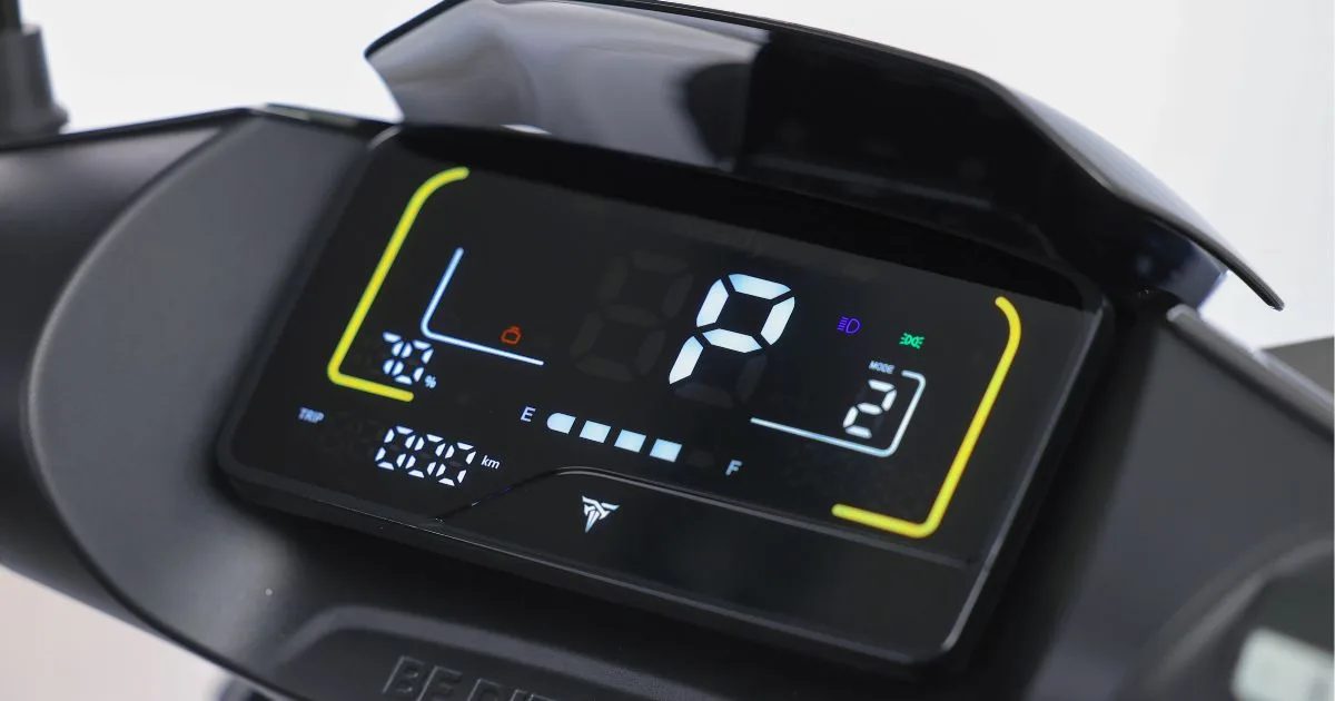 EZI Ray 01 Kini Di Malaysia, Skuter Elektrik Mampu Milik !