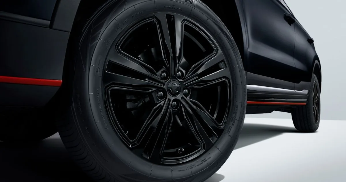 PROTON X70 Sport Edition, Harga Dari RM115,300 Terhad 600 Unit 19 PROTON X70 Sport Edition, Harga Dari RM115,300 Terhad 600 Unit