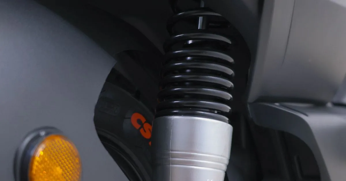 EZI Ray 01 Kini Di Malaysia, Skuter Elektrik Mampu Milik !