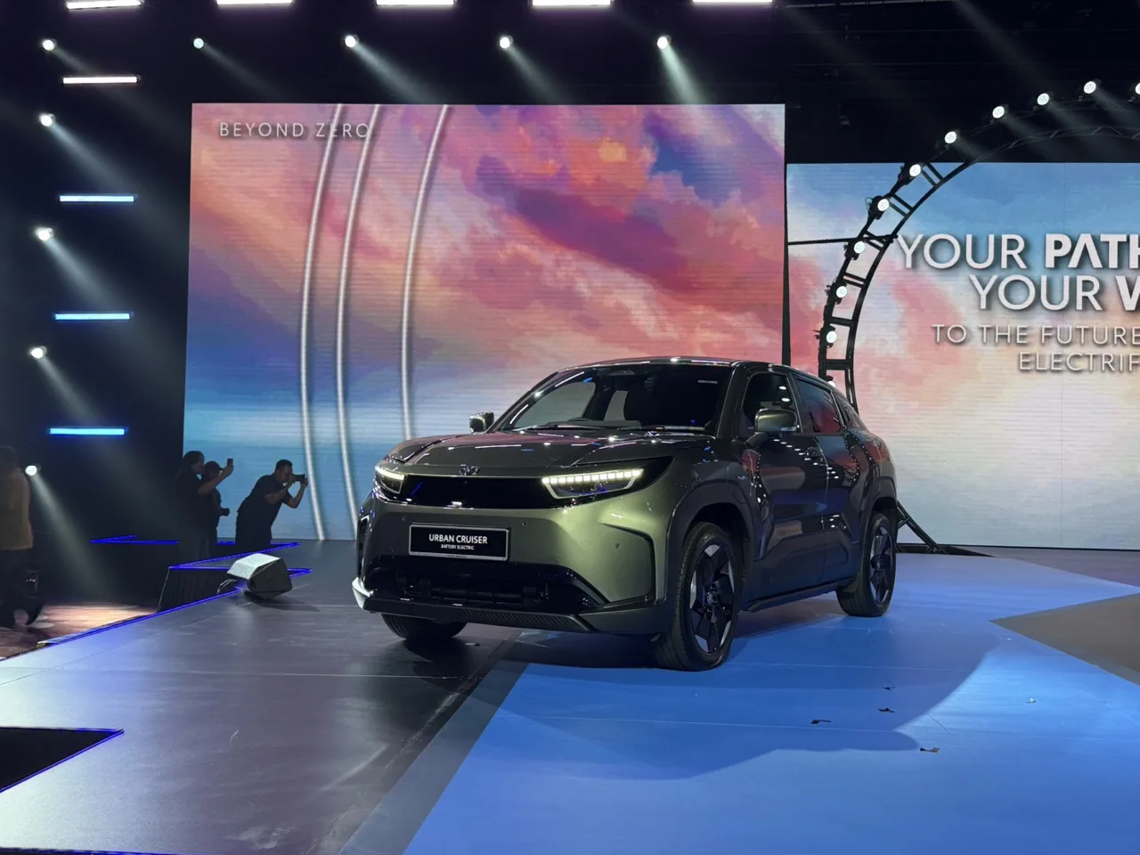 Toyota Urban Cruiser Malaysia SUV EV Kompak Dengan Jarak 426 km