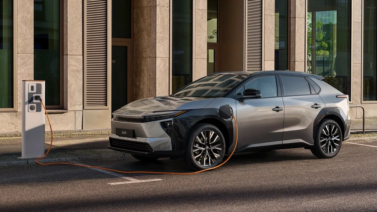 Perbezaan EV HEV PHEV BEV Panduan Lengkap Mudah Faham 11 Perbezaan EV HEV PHEV BEV Panduan Lengkap Mudah Faham