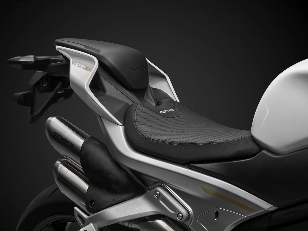 CFMOTO 750SR-S Dilancar di Malaysia, Enjin 749cc 4 Silinder