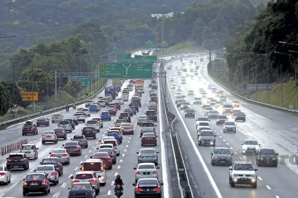 Smart Lane dan Peraturan Yang Perlu Diketahui Pemandu 4 Smart Lane dan Peraturan Yang Perlu Diketahui Pemandu