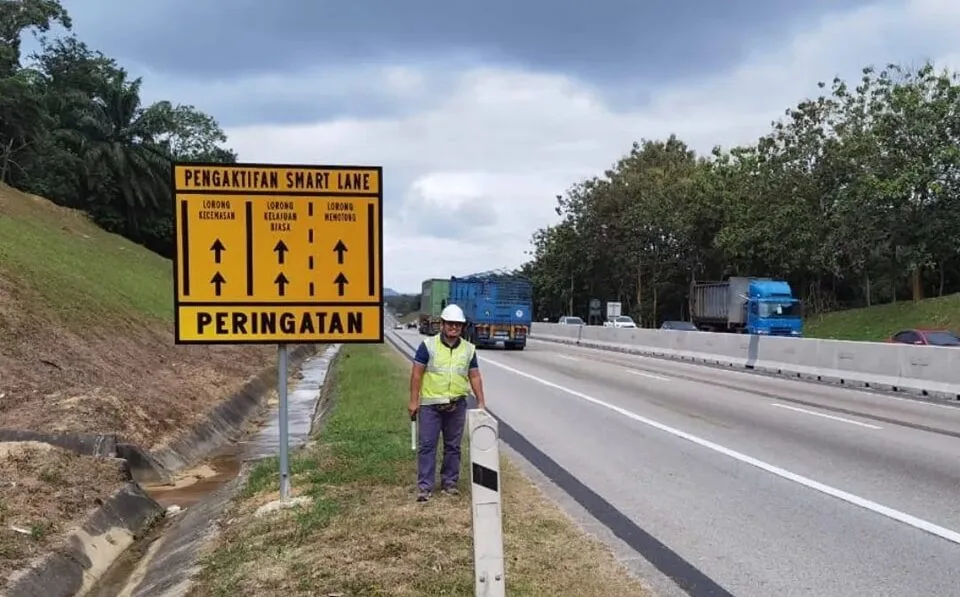 Smart Lane dan Peraturan Yang Perlu Diketahui Pemandu 2 Smart Lane dan Peraturan Yang Perlu Diketahui Pemandu