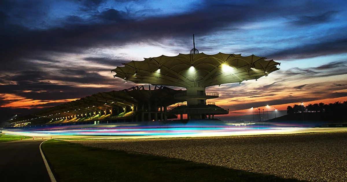PETRONAS SIC, Litar Lumba yang Siap Dibina Dalam Masa 14 Bulan 7 PETRONAS SIC, Litar Lumba yang Siap Dibina Dalam Masa 14 Bulan