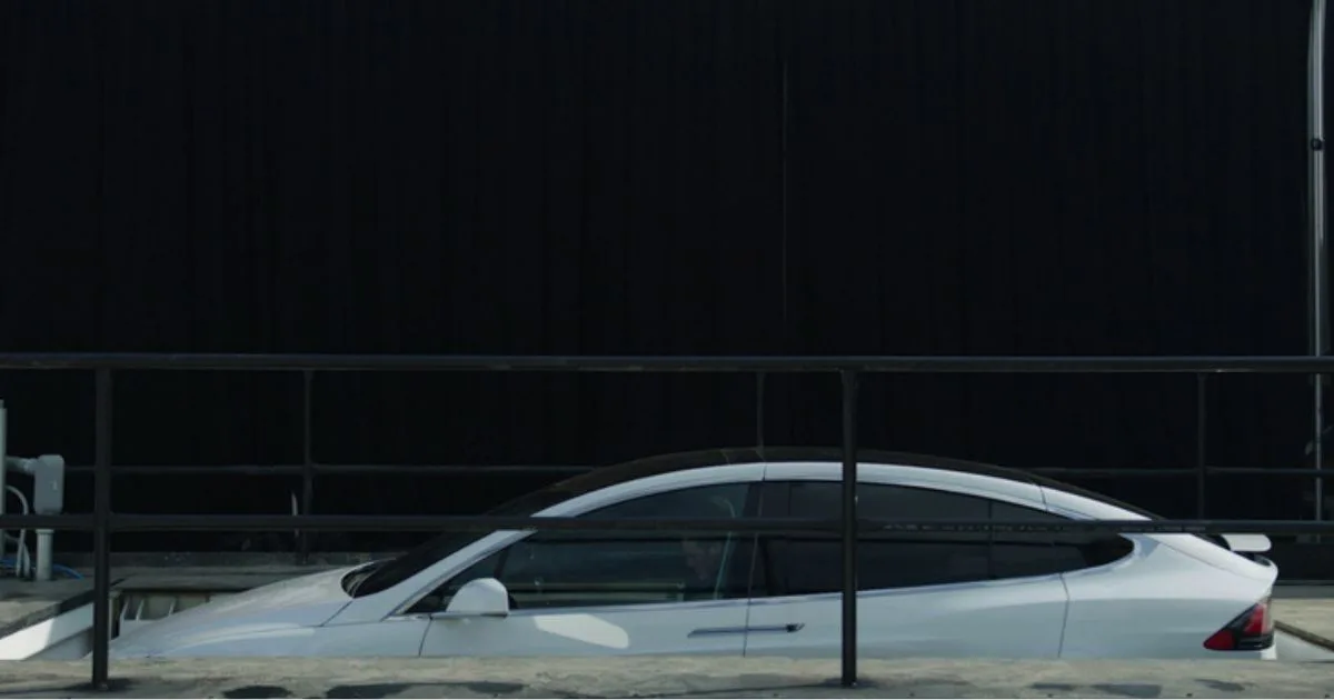 Terowong Bawah Tanah Ini Hanya Dikhaskan untuk Kereta Tesla