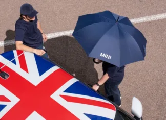 MINI Perkenal Oxford Capsule, Koleksi Pakaian dan Aksesori