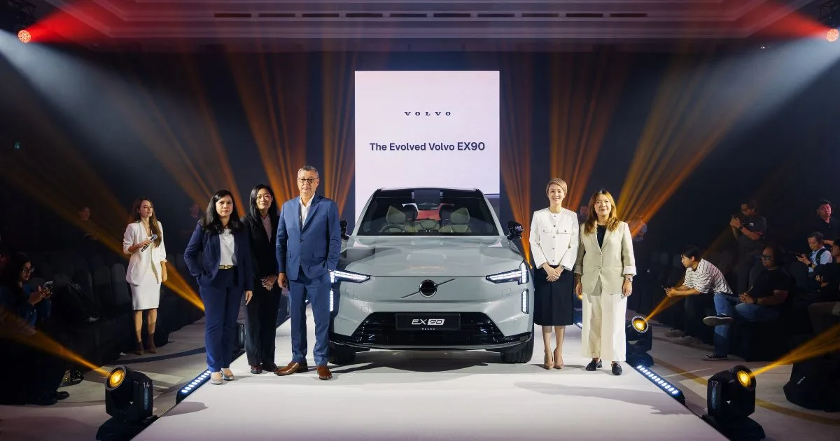 VOLVO EX90