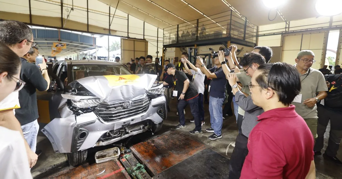 Sika Demonstrasi Ujian Pelanggaran Cermin Hadapan di MIROS Melaka 2 Sika