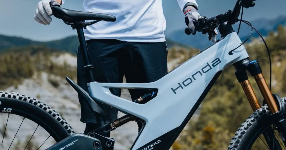 Honda Kembali Ke Dunia "Mountain Bike" dengan Model e-MTB 4 Honda Kembali Ke Dunia "Mountain Bike" dengan Model e-MTB