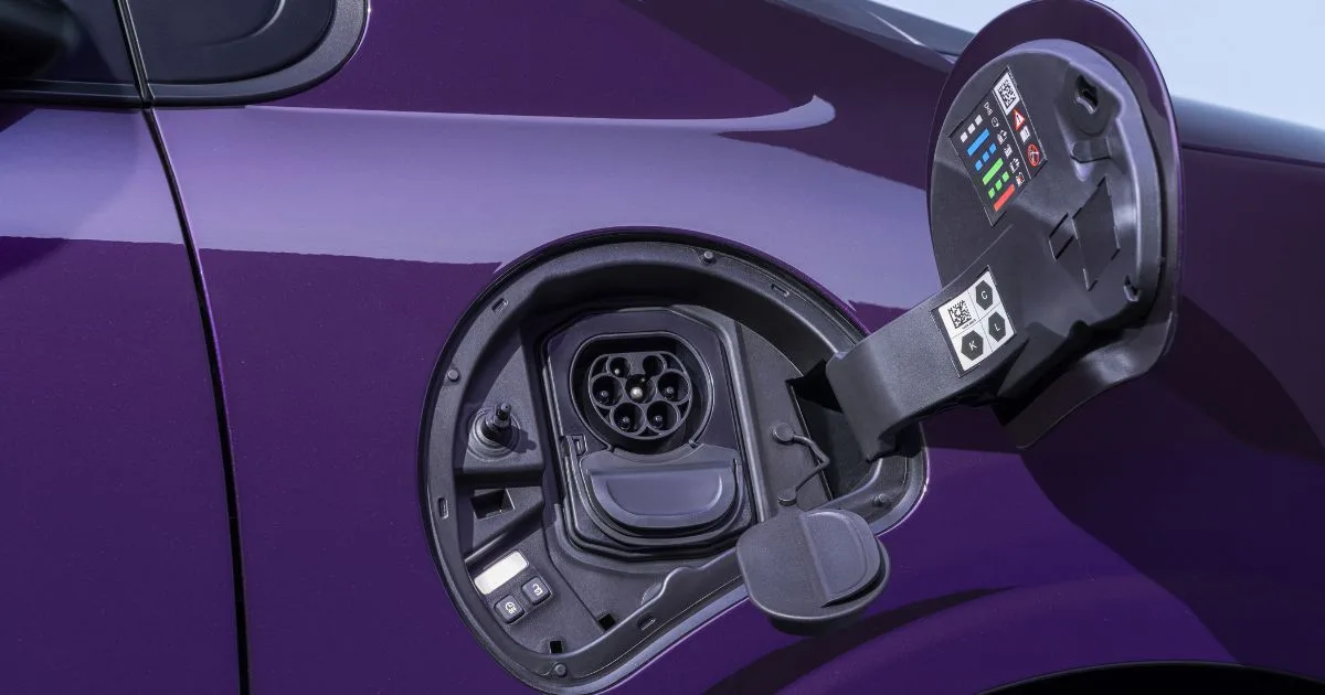 Nissan PIXO Diperkenalkan, EV Bandar Kompak! 2 Nissan