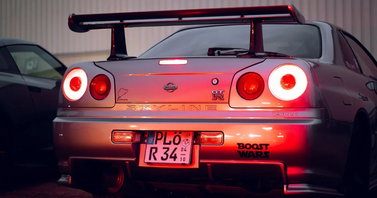 Kereta Pacuan Roda Hadapan Pakai GT Wing Spoiler? Ini Penjelasan Dari Sudut Aerodinamik