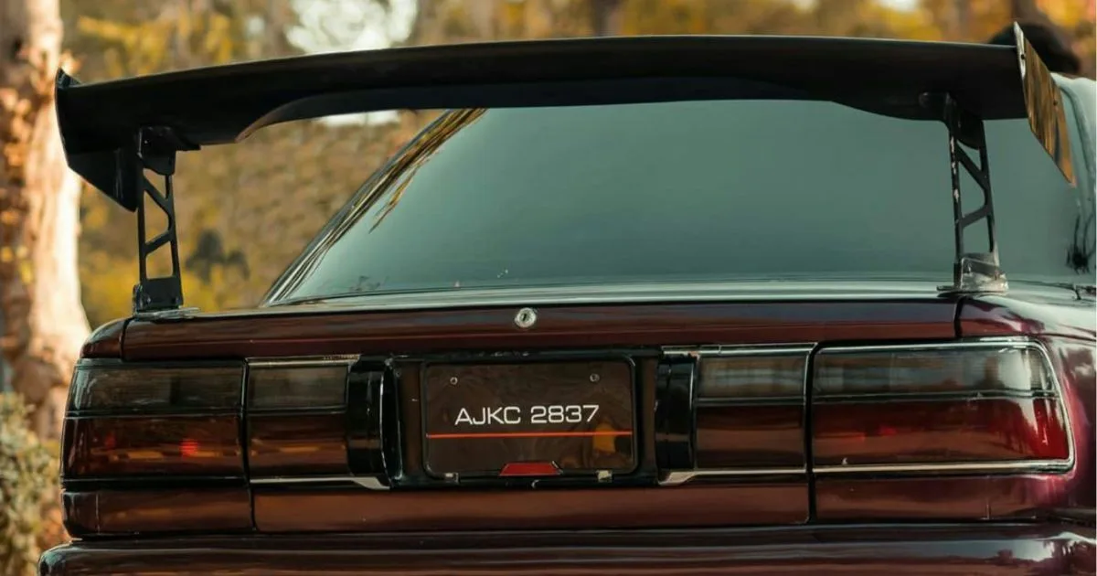 GT Wing spoiler