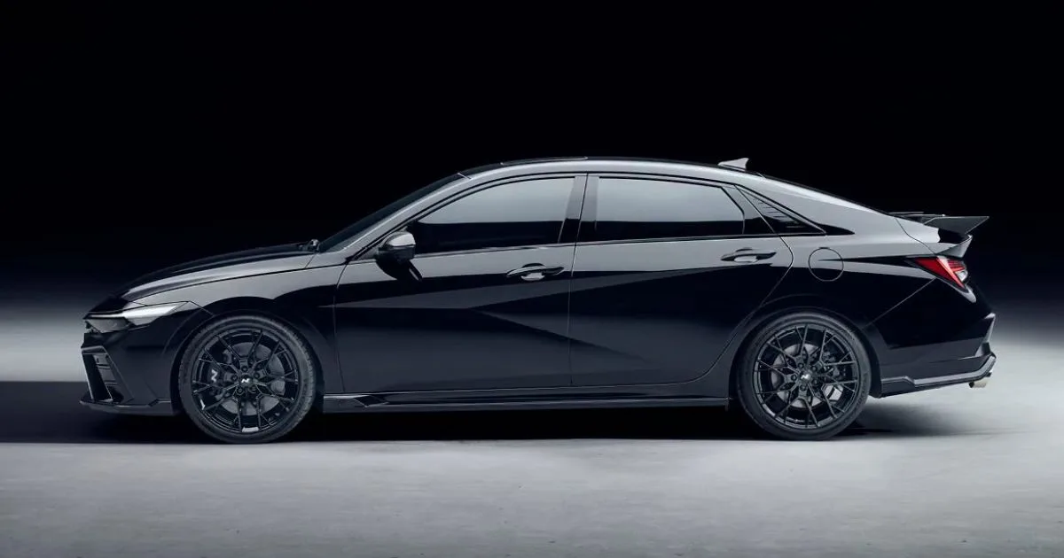 Hyundai Elantra N Monochrome Dilancarkan, Dua Warna dan Dua Pilihan Varian 6 Hyundai Elantra N Monochrome Dilancarkan, Dua Warna dan Dua Pilihan Varian