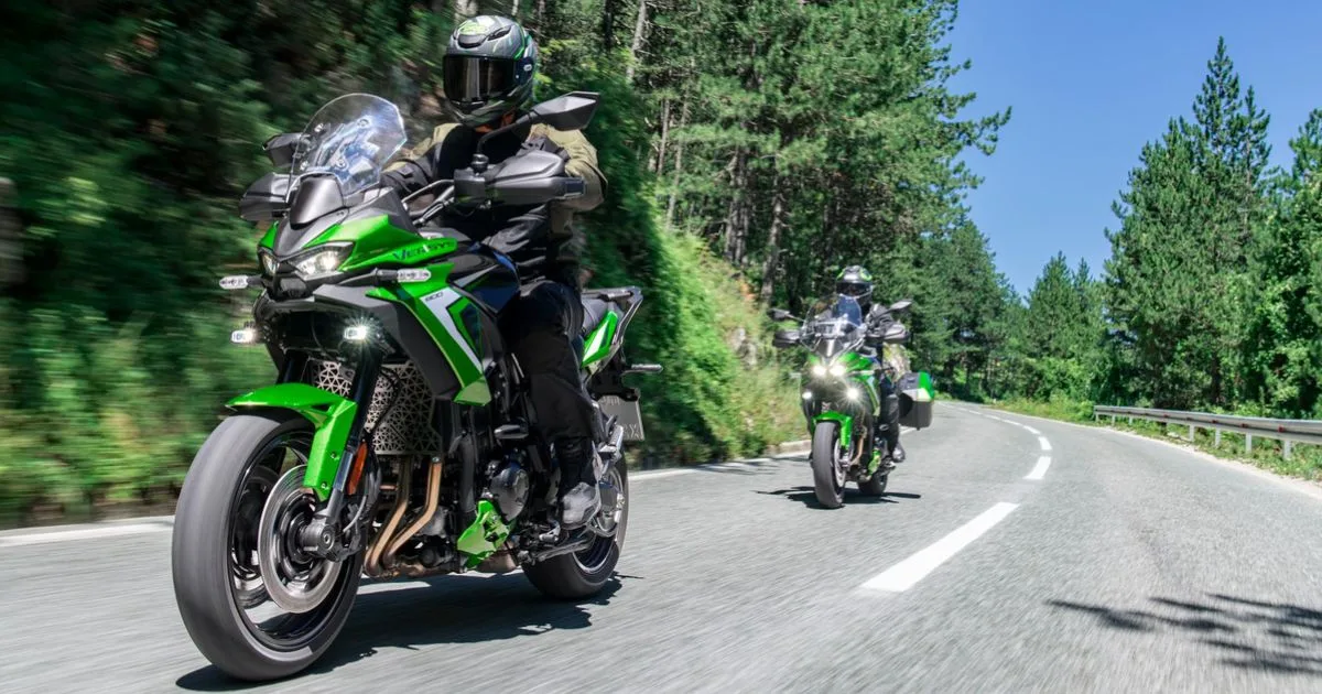 Versys 900