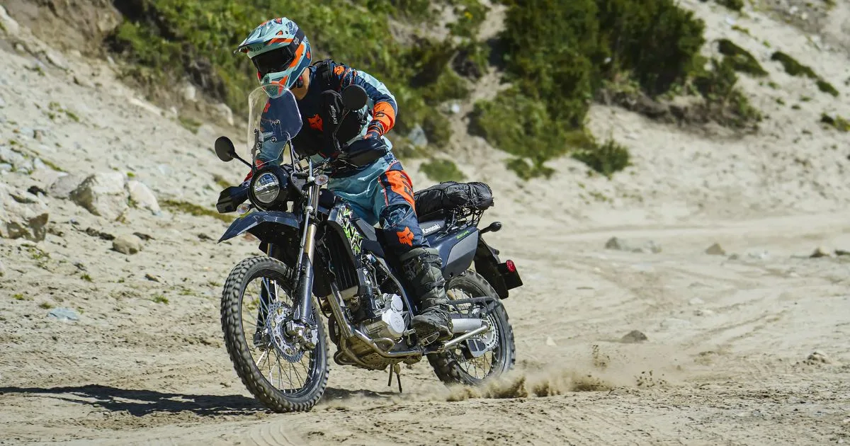 Kawasaki KLX300 XPL 2027 Tampil Dengan Gaya Retro 3 Kawasaki KLX300 XPL 2027 Tampil Dengan Gaya Retro