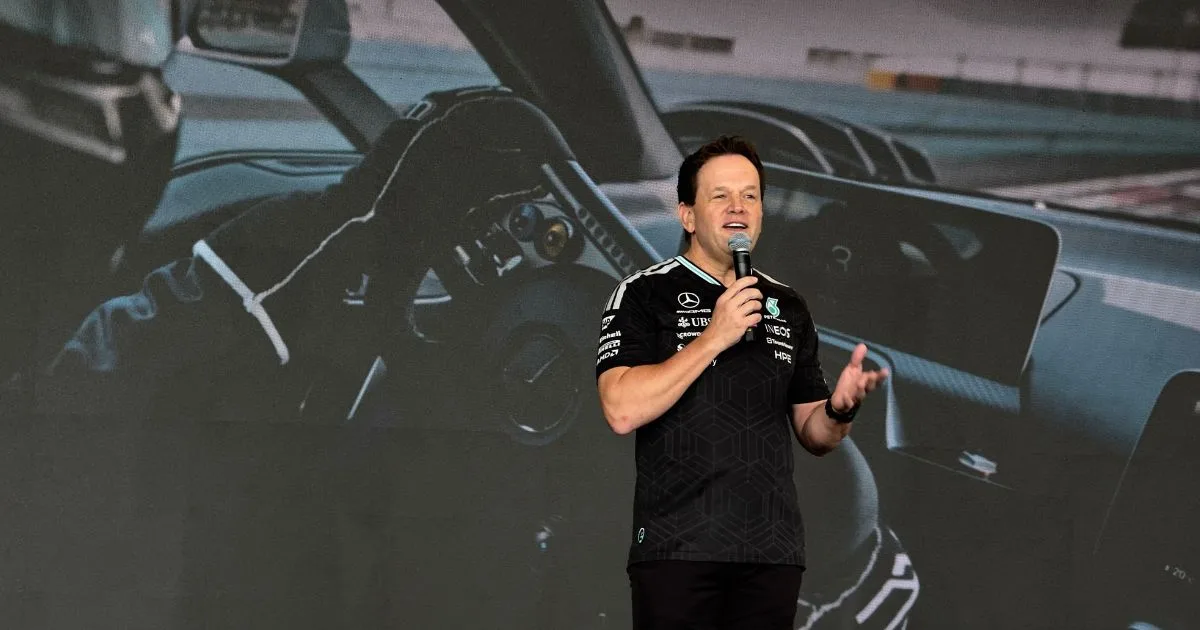 Bukan Semua Negara Boleh Servis Mercedes-AMG ONE, Malaysia Salah Satunya! 7 Bukan Semua Negara Boleh Servis Mercedes-AMG ONE, Malaysia Salah Satunya!